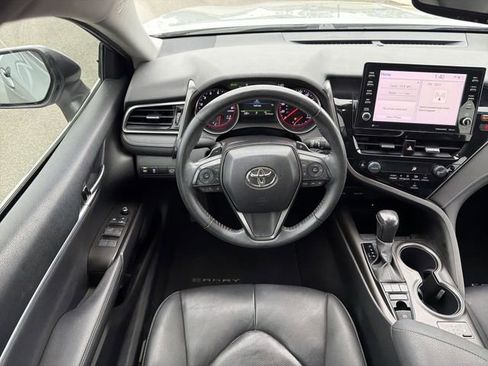 Used 2022 Toyota Camry XSE FWD image 23