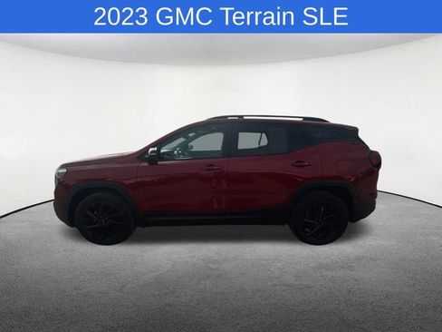 Used 2023 GMC Terrain SLE w/ Driver Convenience Package AWD/4WD image 3