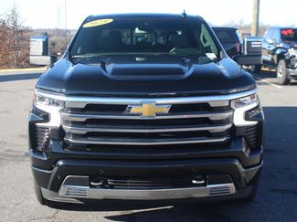 Used 2024 Chevrolet Silverado 1500 High Country w/ High Country Premium Package video 2