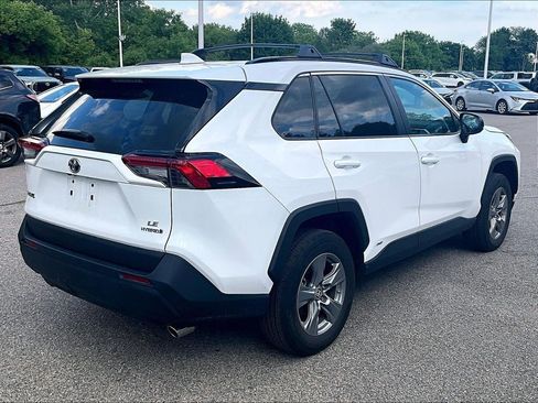 Used 2024 Toyota RAV4 LE AWD/4WD image 6