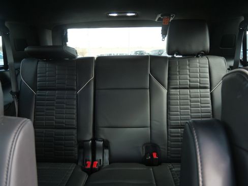 Used 2023 Cadillac Escalade Sport Platinum w/ LPO, ONYX Package AWD/4WD image 18