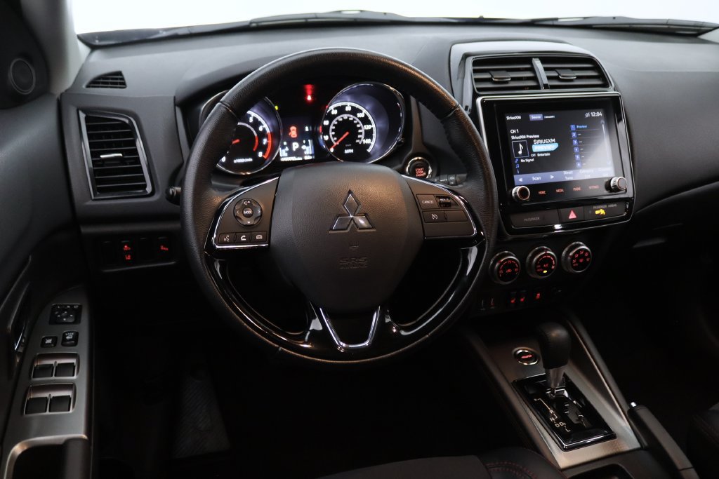 Used 2024 Mitsubishi Outlander Sport SE AWD/4WD image 17