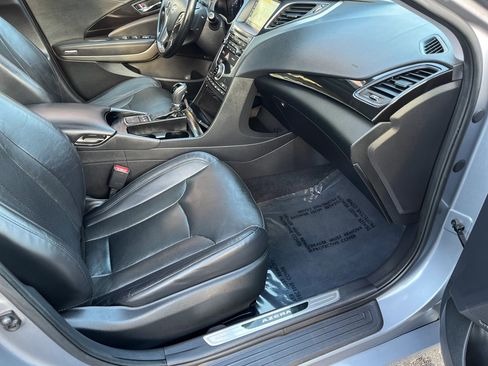 Used 2016 Hyundai Azera Limited image 12