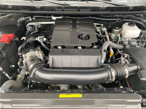 Used 2024 Nissan Frontier SV AWD/4WD image 32