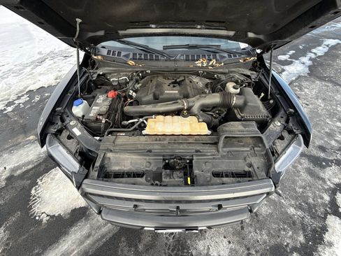 Used 2018 Ford F150 Raptor w/ Equipment Group 802A Luxury image 28