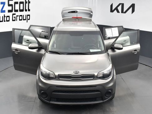 Used 2018 Kia Soul image 37