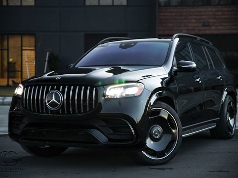 Used 2023 Mercedes-Benz GLS 63 AMG GLS 63 Sport Utility 4D image 2