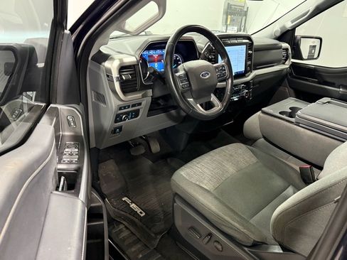 Certified 2022 Ford F150 XLT w/ Equipment Group 302A High image 10