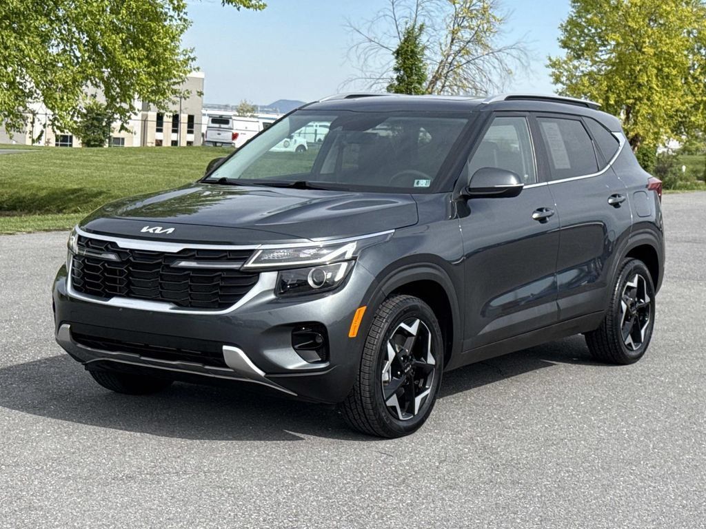 Used 2024 Kia Seltos EX AWD/4WD image 29