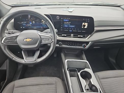 Certified 2025 Chevrolet Equinox LT FWD image 16