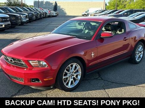 Used 2011 Ford Mustang Premium w/ 202A Rapid Spec Order Code RWD image 3