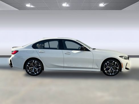 New 2026 BMW 330i Sedan w/ M Sport Package image 6