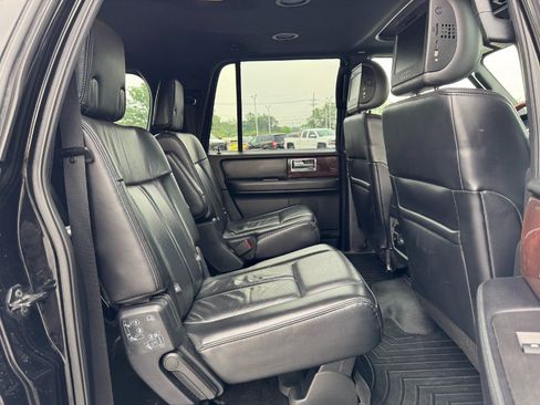 Used 2017 Lincoln Navigator L Select AWD/4WD image 19