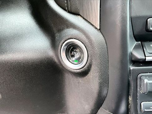 Used 2023 GMC Sierra 3500 Denali w/ Denali Ultimate Package image 27