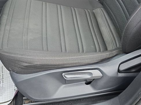 Used 2022 Volkswagen Tiguan S FWD image 24