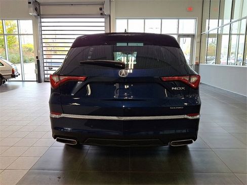 Used 2023 Acura MDX SH-AWD w/ Technology Package image 5