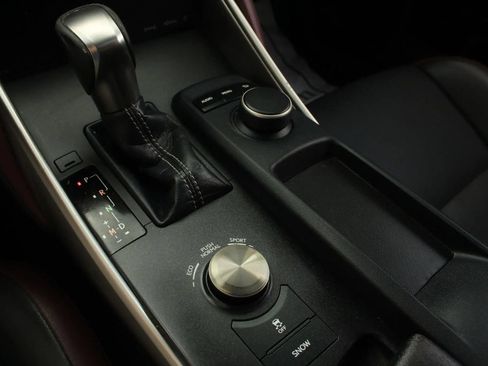 Used 2017 Lexus IS 200t RWD image 34