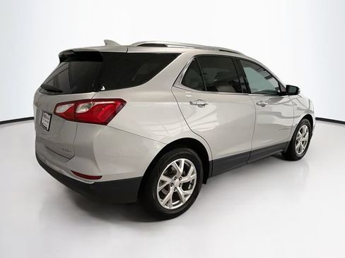 Used 2020 Chevrolet Equinox Premier FWD image 7