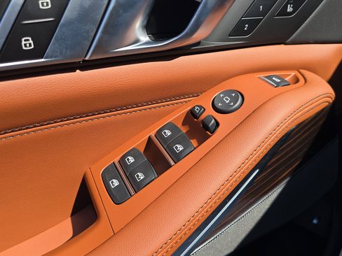 New 2026 BMW X5 xDrive50e w/ Executive Package image 21