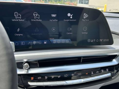 New 2026 Cadillac Lyriq Sport AWD/4WD image 27