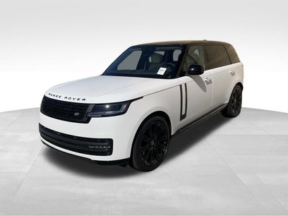 New 2025 Land Rover Range Rover Long Wheelbase SE
