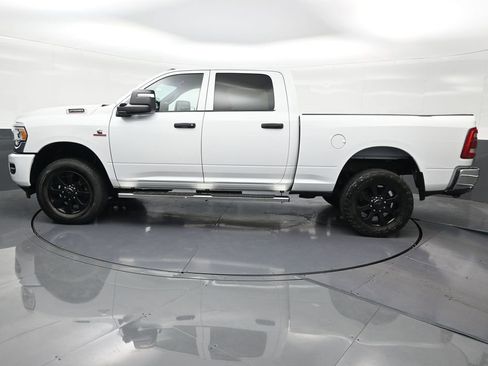 Used 2024 RAM 2500 Tradesman w/ Chrome Appearance Group AWD/4WD image 2