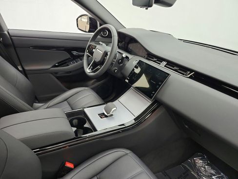Used 2025 Land Rover Range Rover Evoque S AWD/4WD image 18
