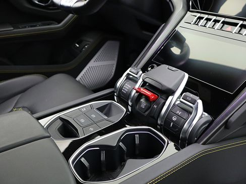 Used 2022 Lamborghini Urus /SELEZIONE PRE-OWNED CERTIFIED image 36