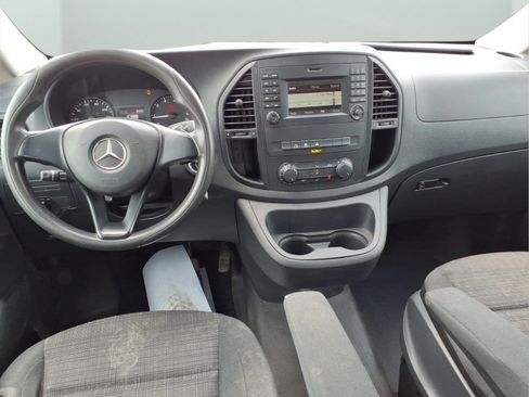 Used 2018 Mercedes-Benz Metris image 9