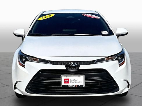Certified 2025 Toyota Corolla LE FWD image 3