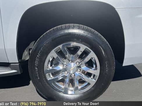Used 2018 Chevrolet Suburban LT AWD/4WD image 10
