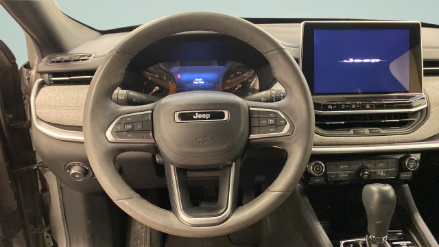 Used 2023 Jeep Compass Latitude AWD/4WD image 22