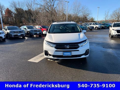 Certified 2025 Honda Odyssey EX-L image 9