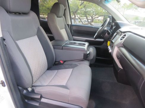 Used 2014 Toyota Tundra SR5 image 33