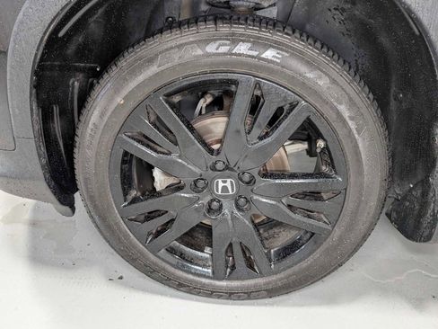 Used 2021 Honda Pilot Special Edition image 3