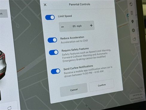 Used 2022 Tesla Model Y Performance image 14