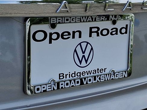 Certified 2021 Volkswagen Atlas Cross Sport SEL R-Line AWD/4WD image 30