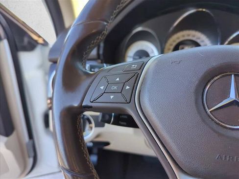 Used 2013 Mercedes-Benz GLK 350 2WD image 18