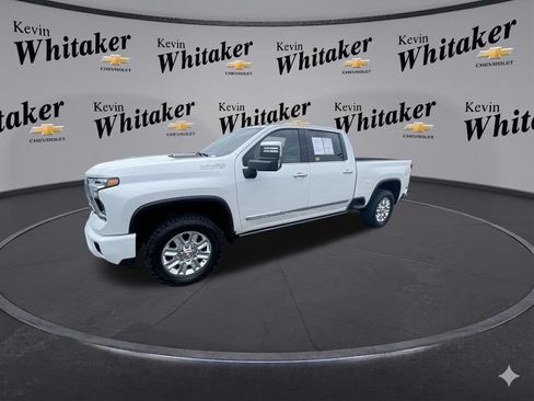 Certified 2025 Chevrolet Silverado 2500 High Country w/ High Country Premium Package AWD/4WD image 5