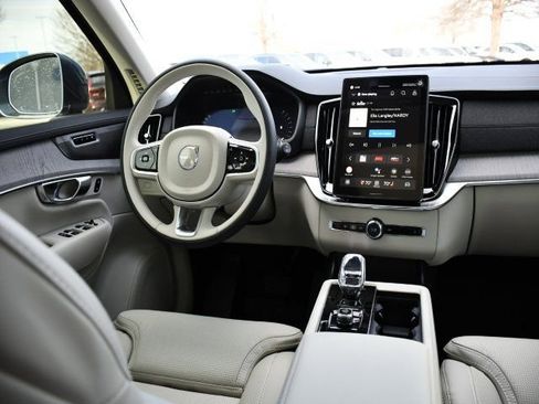 New 2026 Volvo XC90 B6 Ultra w/ Protection Package AWD/4WD image 18