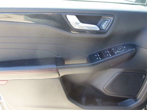 Used 2024 Ford Escape ST-Line w/ Tech Pack #1 AWD/4WD image 14