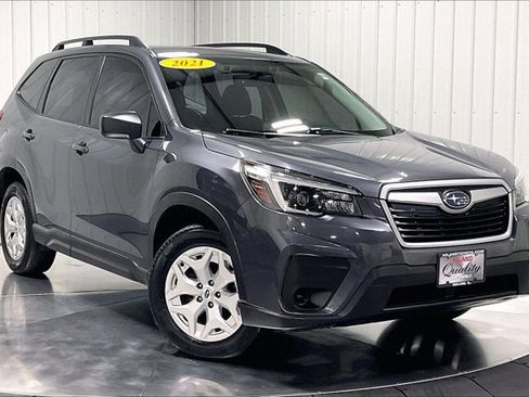 Used 2021 Subaru Forester w/ Popular Package #1 AWD/4WD image 3