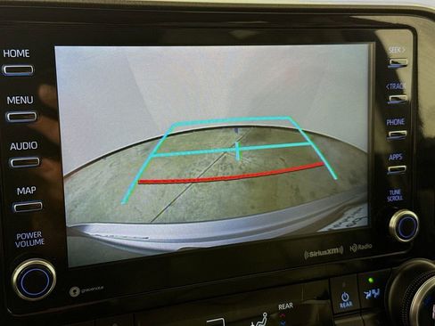 Certified 2022 Toyota Highlander XLE image 13