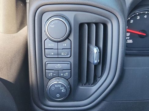 Used 2023 Chevrolet Silverado 1500 Custom image 21