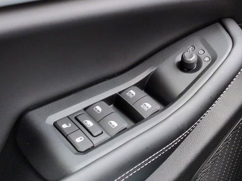 New 2026 Jeep Grand Cherokee Altitude RWD image 25