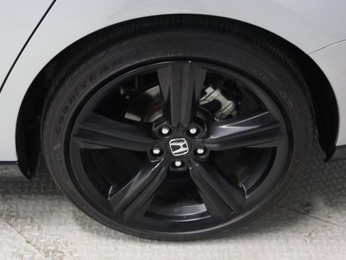 Used 2024 Honda Accord Sport image 19