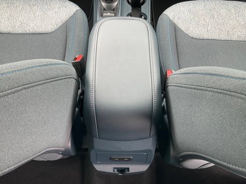 New 2026 Ford Maverick XLT w/ XLT Luxury Package FWD image 21