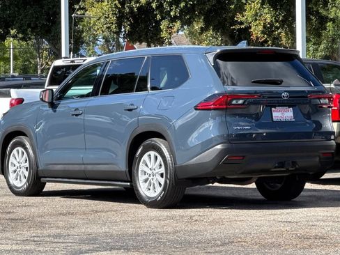 Certified 2025 Toyota Grand Highlander AWD Hybrid image 5