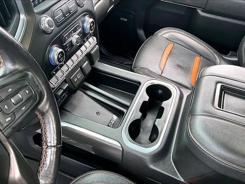Used 2021 GMC Sierra 1500 AT4 w/ AT4 Value Package AWD/4WD image 15