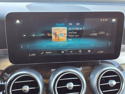 Used 2021 Mercedes-Benz GLC 300 image 14